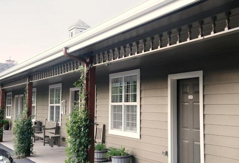 غرفة قياسية رباعية, Wine Country Inn