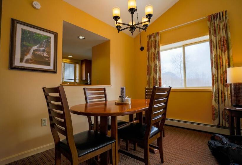 جناح, Innseason Resorts Pollard Brook