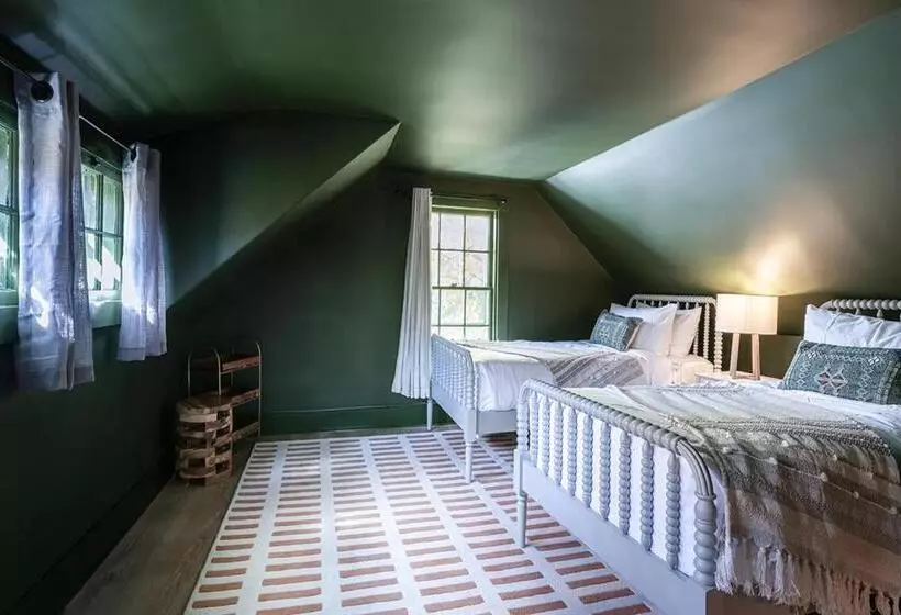 Deluxe-huoneisto 1 Makuuhuone, Riverhouse By Weekender Formerly Jack Daniels Inn