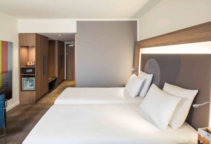 Номер Superior, Novotel Moscow City