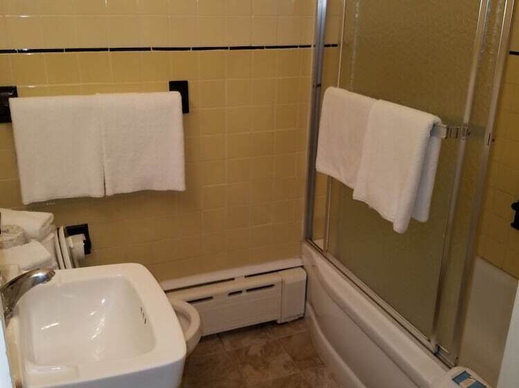 带1个卧室的公寓, Simmons Motel And Suites