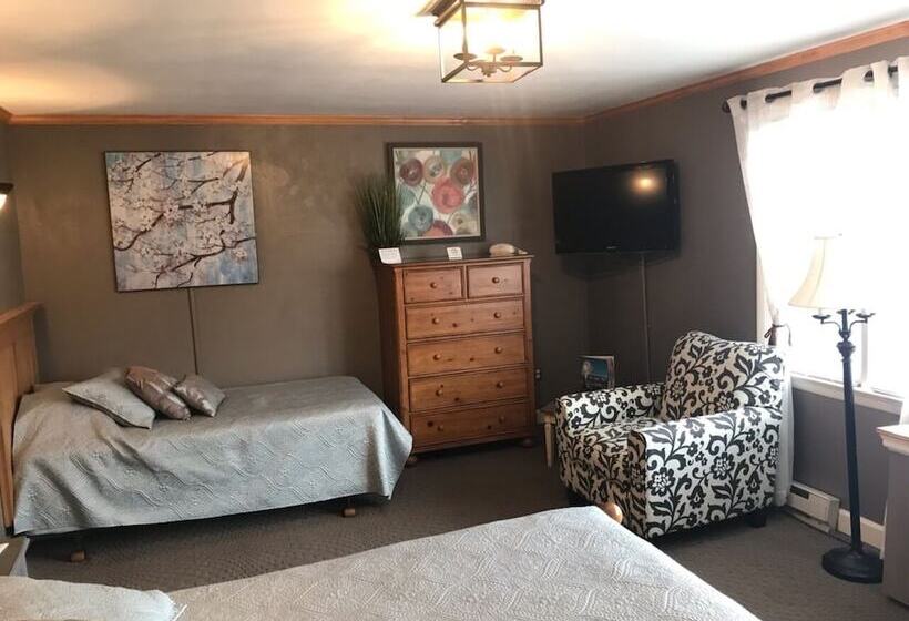 标准间, Simmons Motel And Suites