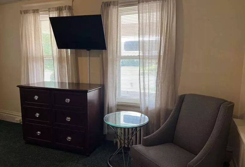 １ベッドルームアパートメント, Simmons Motel And Suites