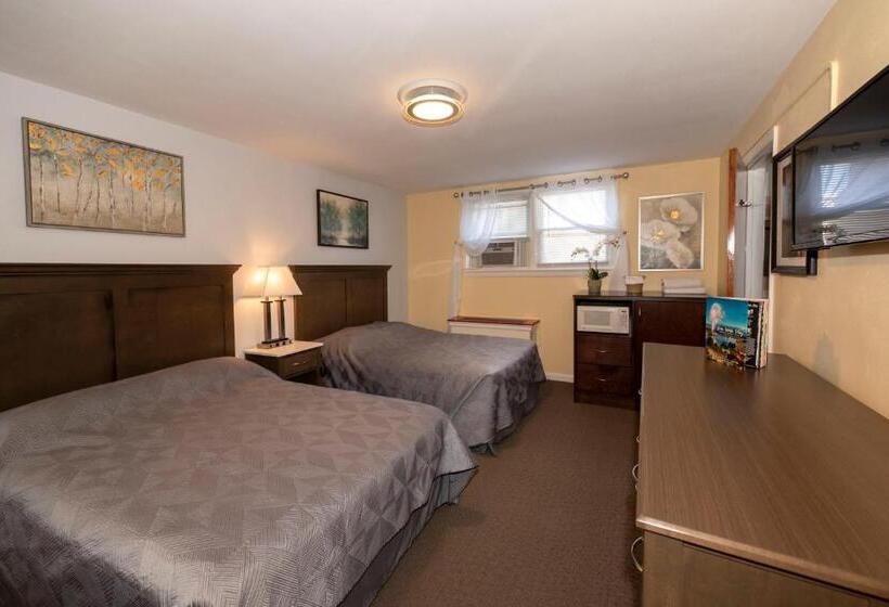 Номер Стандарт 2 Двуспальные Кровати, Simmons Motel And Suites