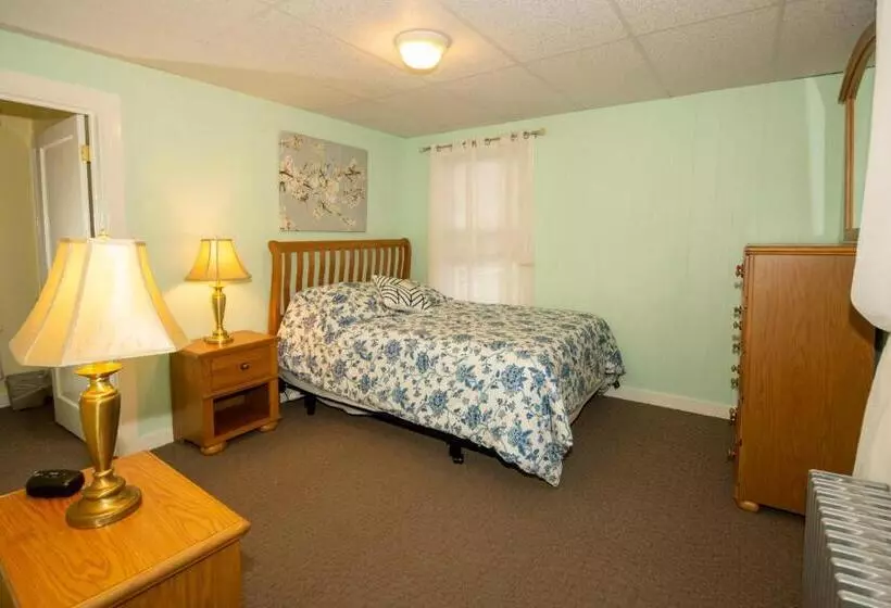 １ベッドルームのデラックスアパートメント, Simmons Motel And Suites