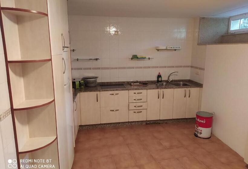 Дом 3 Спальни, Pensión   Albergue De Logrosa