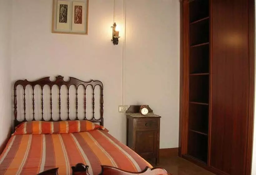 バスルーム共有のシングルスタンダード, Pensión Albergue De Logrosa