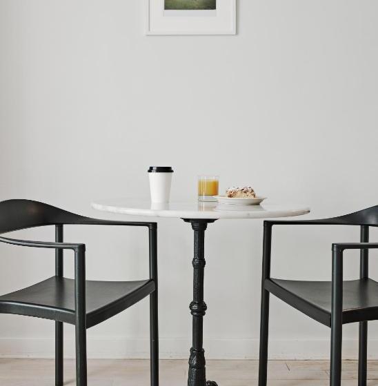 חדר דחוקס עם מיטת קינג, Bungalow