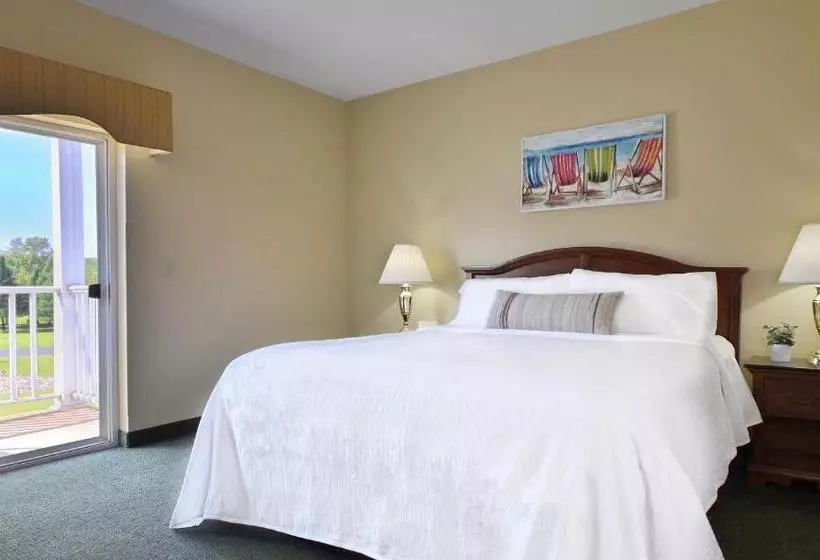 キングサイズベッドのデラックスルーム, Four Seasons Island Resort