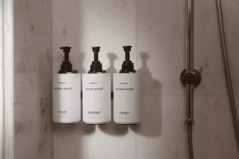 キングサイズベッドのスタンダードルーム, Hampton Inn Geneseo