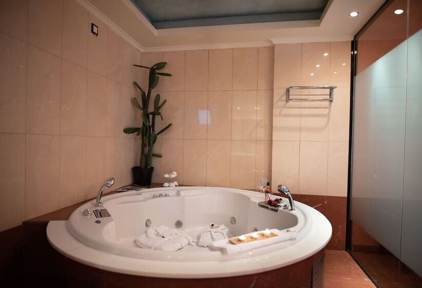 جناح ديلوكس, Anastazia Luxury Suites & Spa