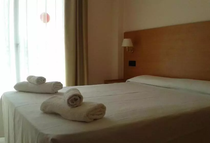 اتاق اکونومی یک تخته, Prestige Bay