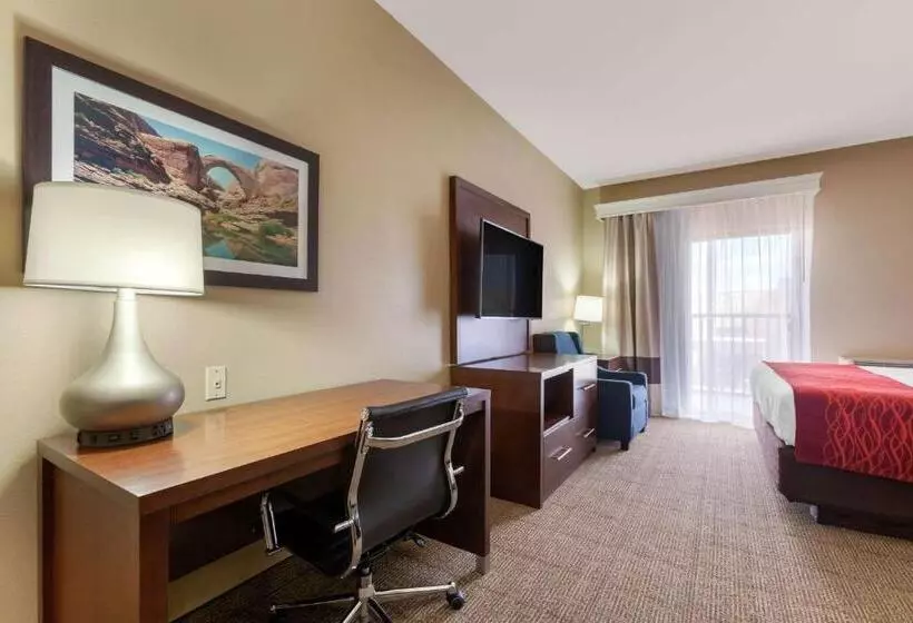 سوئیت با تخت بزرگ, Comfort Inn & Suites Page At Lake Powell