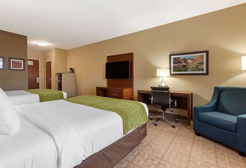 غرفه قياسيه سريرين مزدوجين, Comfort Inn & Suites Page At Lake Powell