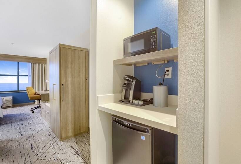 غرفه قياسيه سريرين مزدوجين, Holiday Inn Express   Gulfport Beach, An Ihg