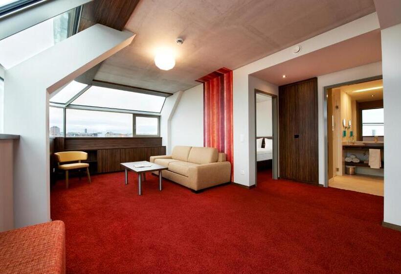 سوییت, Simm S Hotel   Cityhotel Next To Metro U3