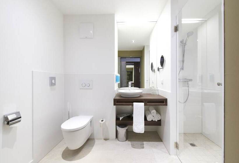 سوییت, Simm S Hotel   Cityhotel Next To Metro U3