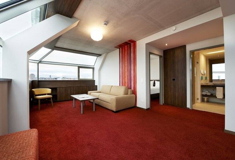 سوییت, Simm S Hotel   Cityhotel Next To Metro U3