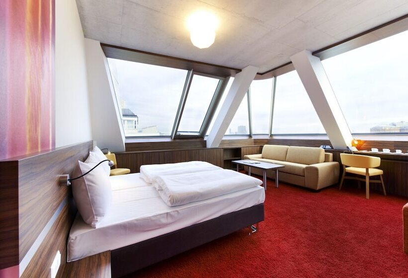 سوییت جونیور, Simm S Hotel   Cityhotel Next To Metro U3