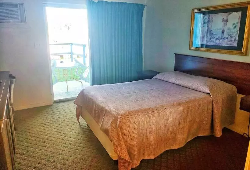 ２ダブルベッドのスタンダードルーム, The Port Hotel And Marina