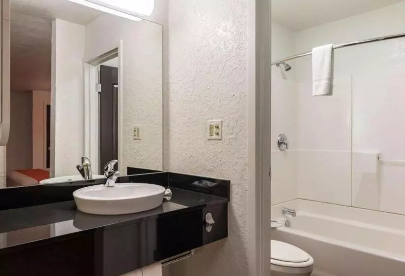 Standard-huone King-vuode, Motel 6 uvalde, Tx