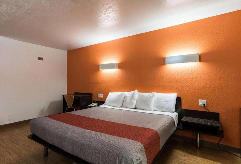 Стандартный Номер Кровать Кинг, Motel 6 uvalde, Tx