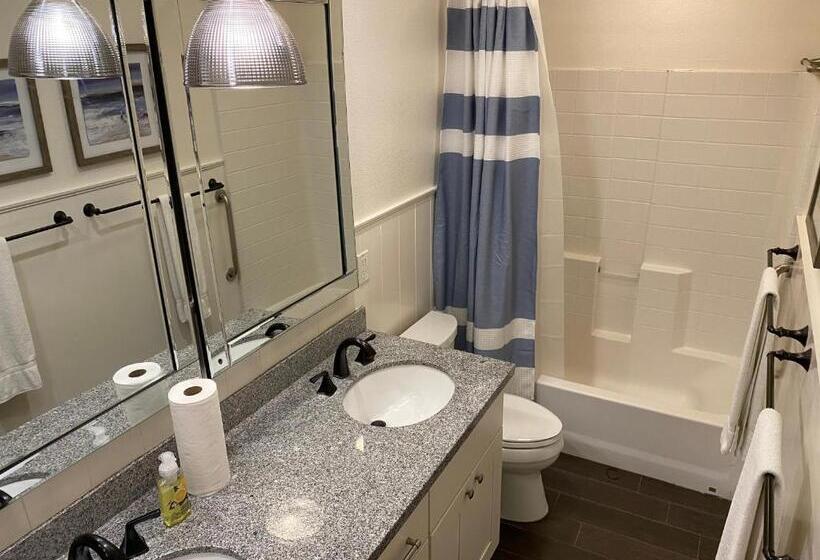 جناح غرفتين نوم, Beachcomber Inn