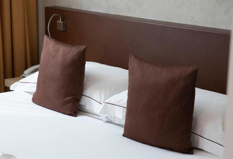 四人标准间, Airporthotel Verona Congress & Relax