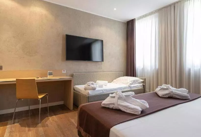 スーペリアトリプルルーム, Airporthotel Verona Congress & Relax