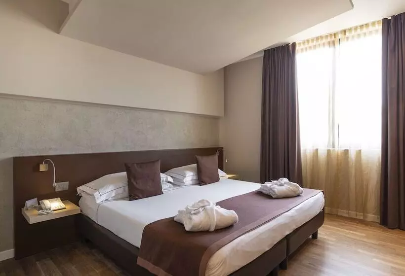 スーペリアトリプルルーム, Airporthotel Verona Congress & Relax