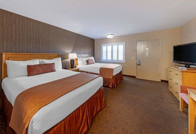 Standard Room 2 Double Beds