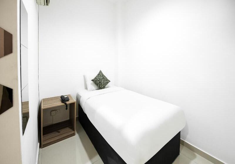 اتاق استاندارد با تخت بزرگ برای معلولان, Best Western Plus Pavilions