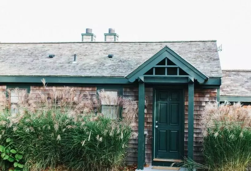 1ベッドルームハウス, Castle Hill Inn