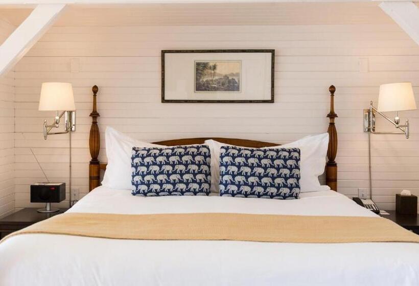 Люкс, Castle Hill Inn