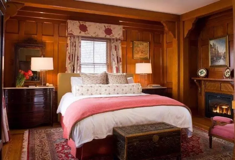 キングサイズベッドのデラックスルーム, Castle Hill Inn