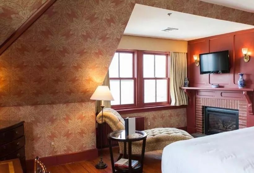 キングサイズベッドのデラックスルーム, Castle Hill Inn