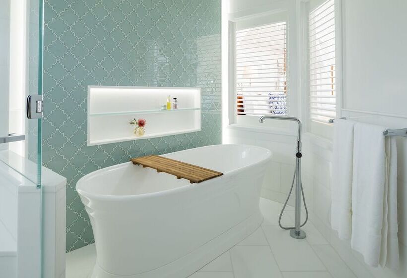 Дом 1 Спальня, Castle Hill Inn