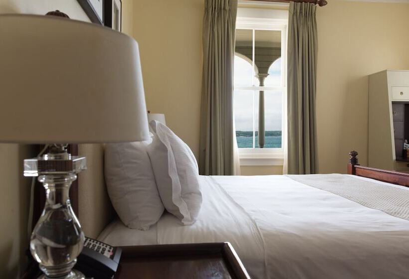 Номер Стандарт, Castle Hill Inn