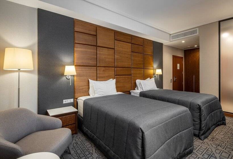 اتاق استاندارد, City