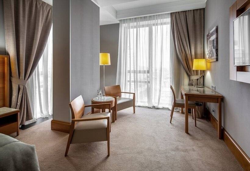 اتاق سوپریور, City