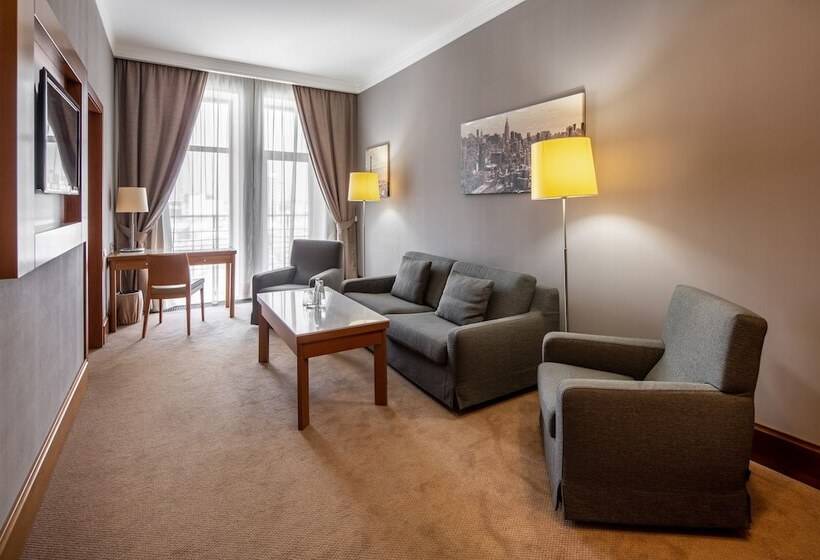 سوییت جونیور, City