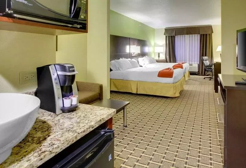 スイート, Holiday Inn Express & Suites Cross Lanes, An Ihg