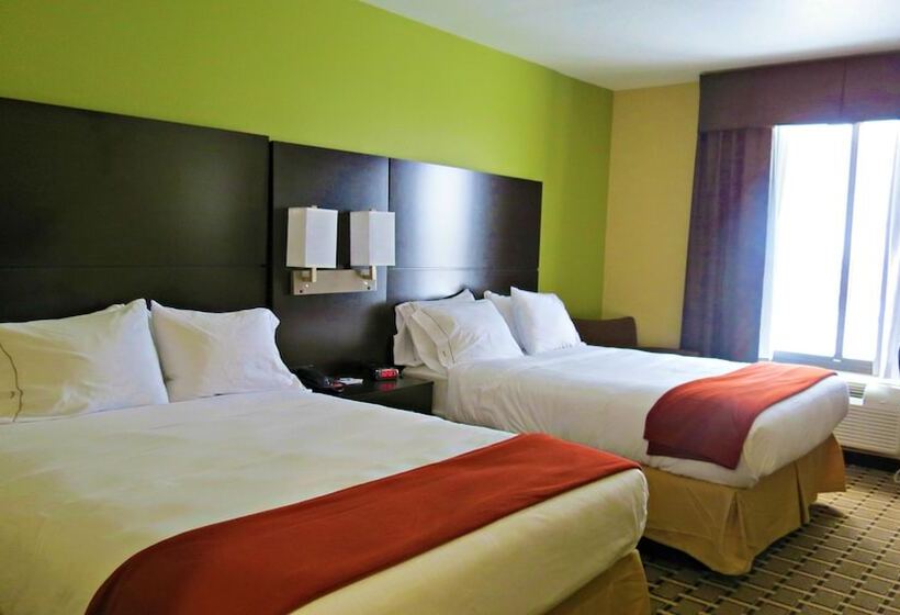 غرفة قياسية, Holiday Inn Express & Suites Cross Lanes, An Ihg
