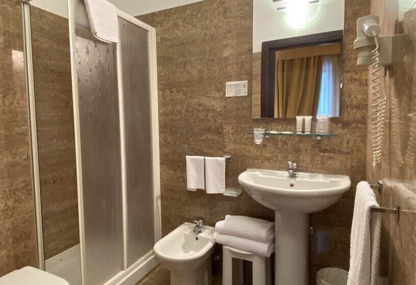 غرفة قياسية فردية, Kristall