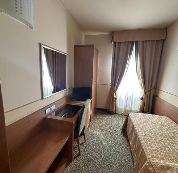 غرفة قياسية فردية, Kristall