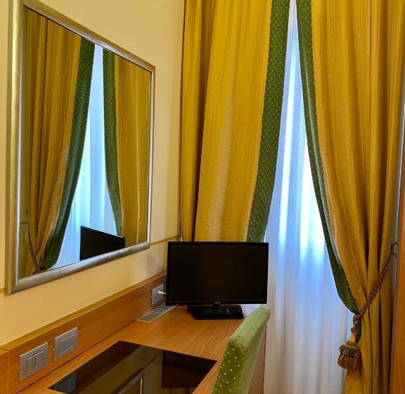 غرفة قياسية فردية, Kristall