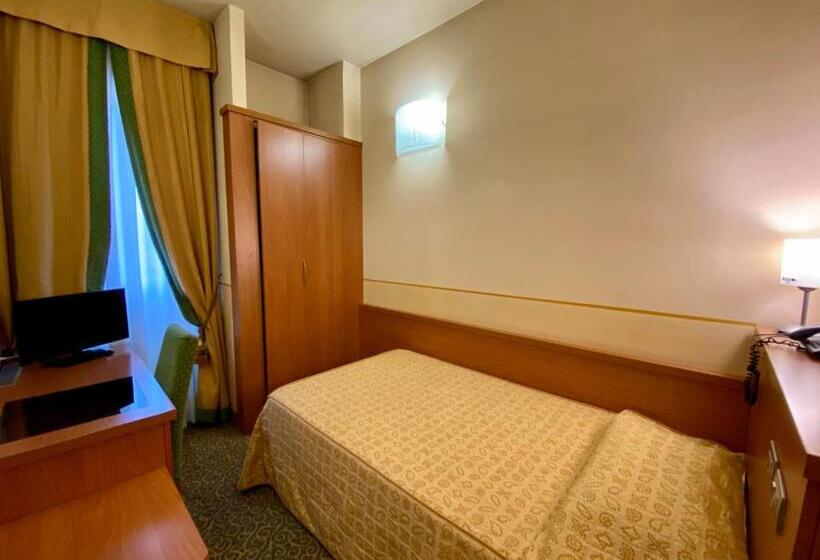 غرفة قياسية فردية, Kristall