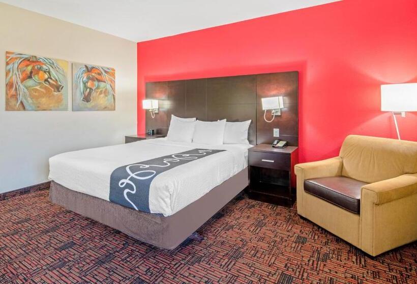 غرفة قياسية سرير كينج لذوى الإحتياجات الخاصة, La Quinta By Wyndham Elk City