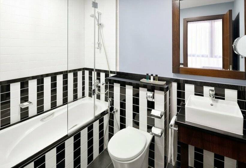 2 Bedroom Apartment, Mövenpick Hotel Apartments Al Mamzar Dubai