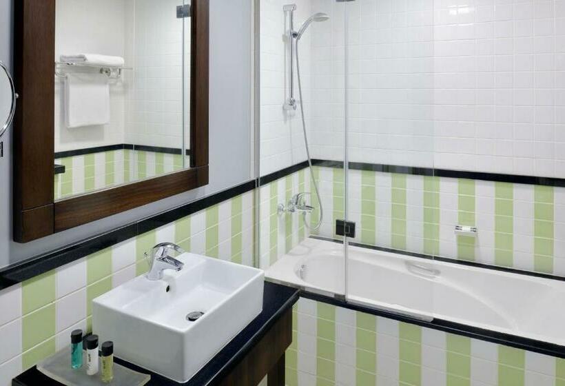 غرفة سوبيريور, Mövenpick Hotel Apartments Al Mamzar Dubai